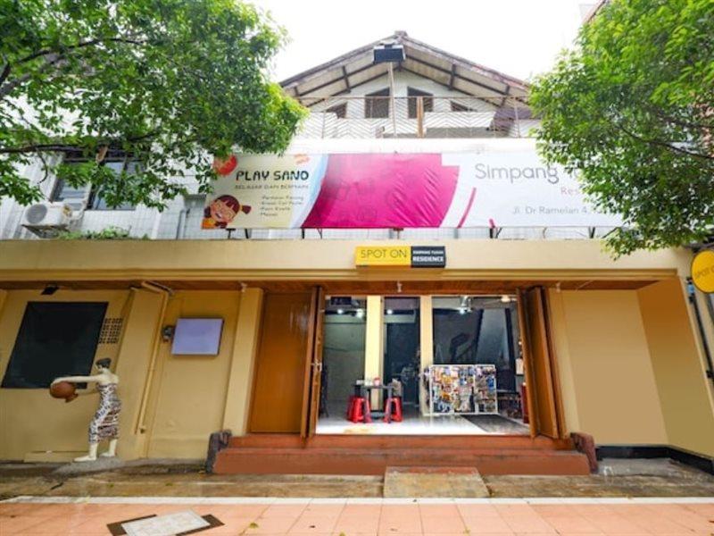 Oyo 2240 Simpang Tujuh Residence Kudus Exteriér fotografie
