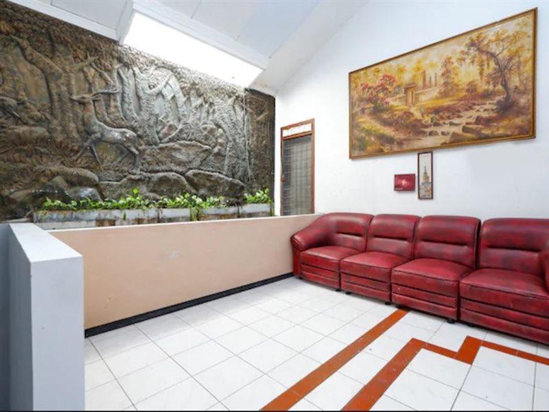 Oyo 2240 Simpang Tujuh Residence Kudus Exteriér fotografie