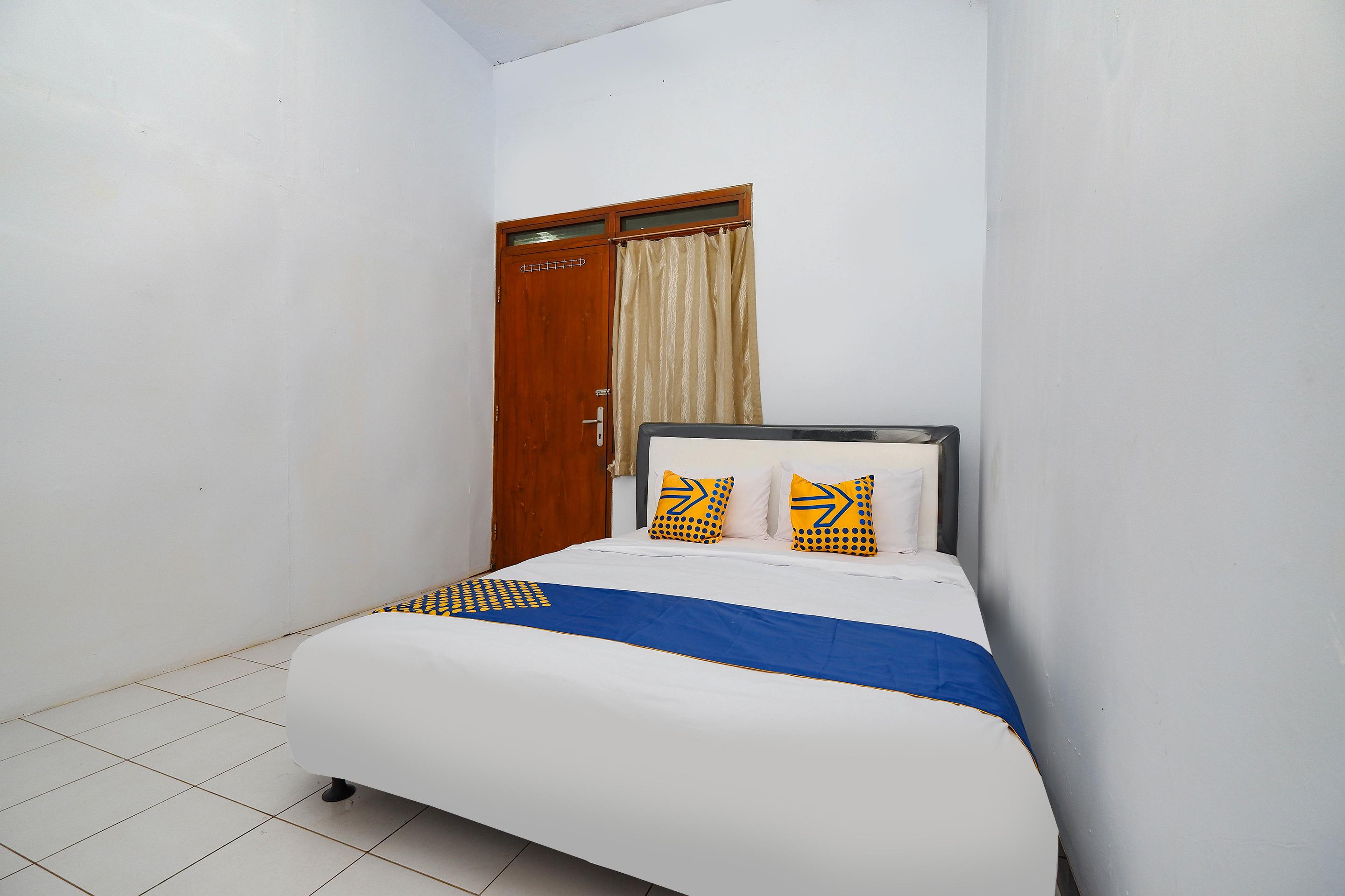 Oyo 2240 Simpang Tujuh Residence Kudus Exteriér fotografie