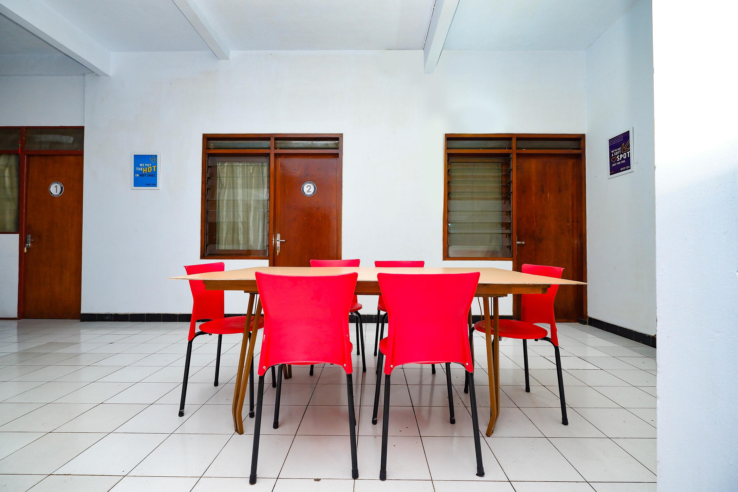 Oyo 2240 Simpang Tujuh Residence Kudus Exteriér fotografie