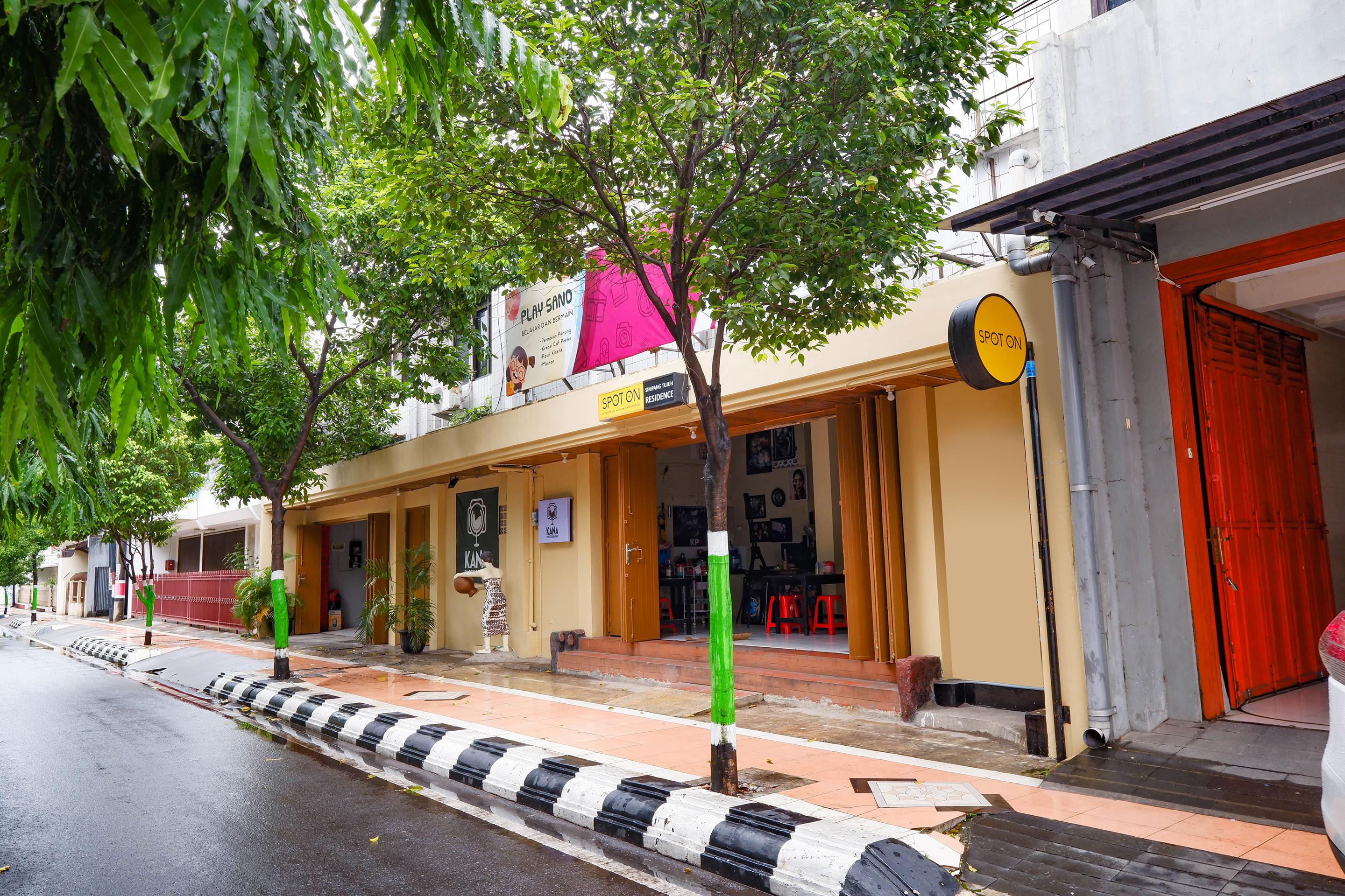 Oyo 2240 Simpang Tujuh Residence Kudus Exteriér fotografie